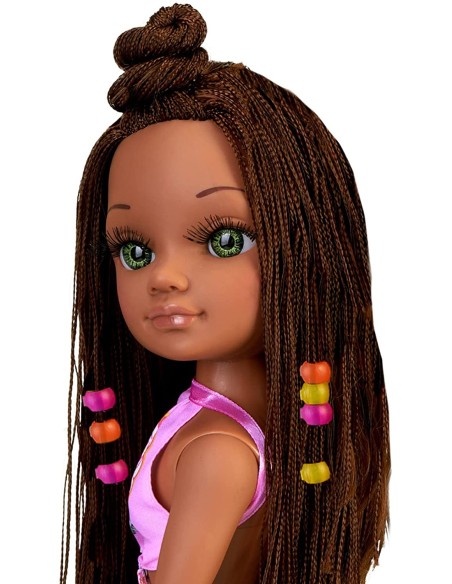 Nancy - Un giorno con le trecce mora