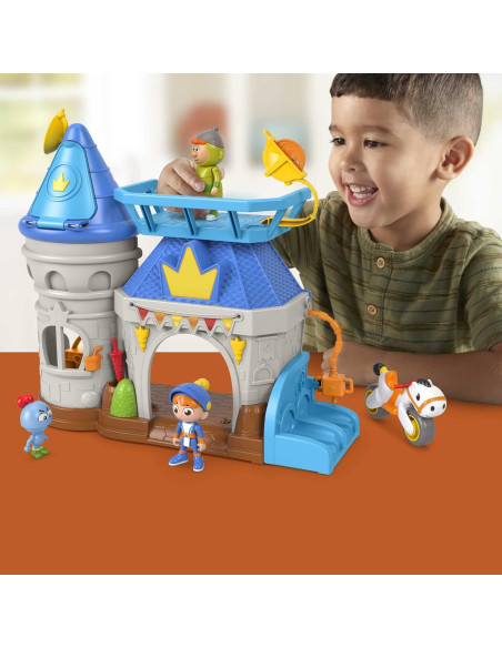 Gus Cavaliere Castello con 3 personaggi