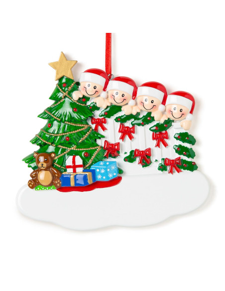 Scalinata e albero di Natale in 4