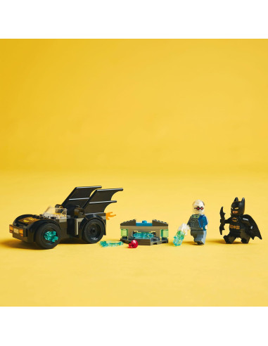 Lego Super Heroes - Batman e Batmobile contro...