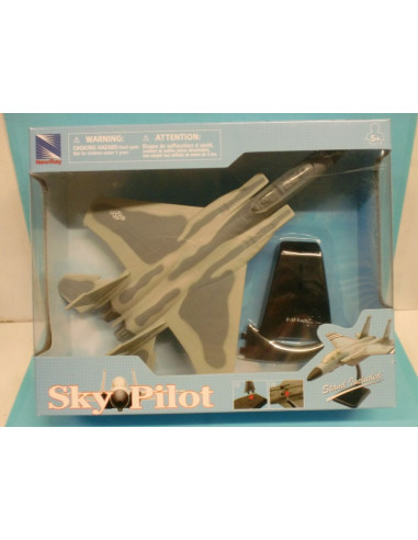 New Ray - 1:72 Skypilot Fighter with Stand F 15...