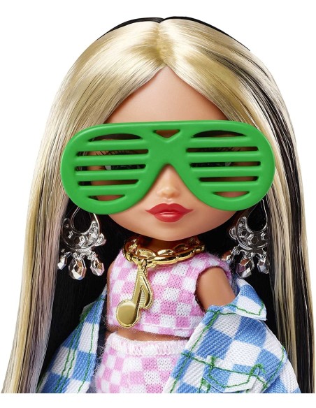 Barbie Extra Mini Con Radio e occhiali verdi
