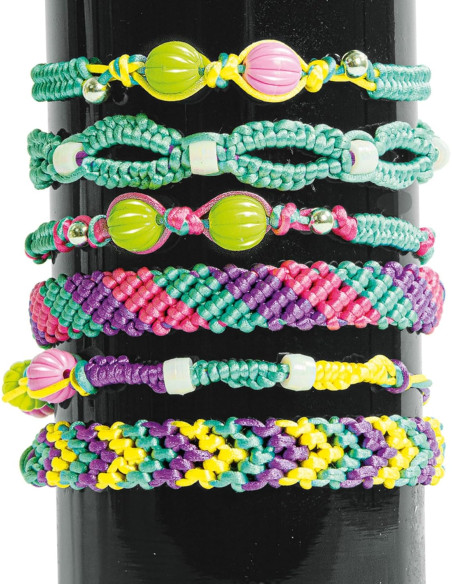 Friendship Bracelets Mania