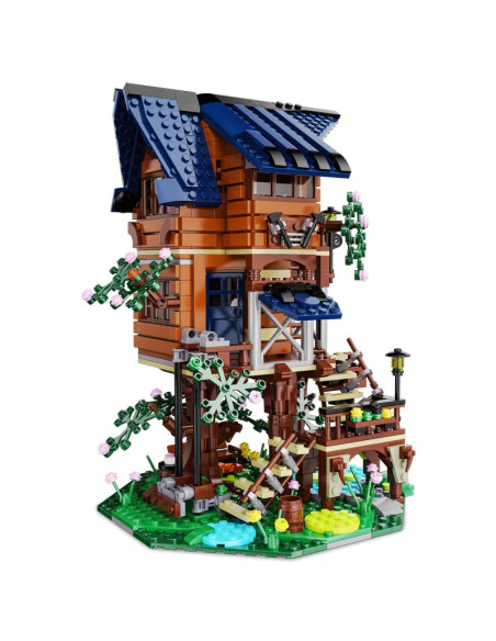Cada - Four Seasons Story Tree House