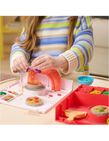 Kinetic Sand Squish Pizza