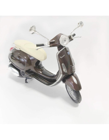NEW RAY - 1:12 Vespa Primavera Marrone