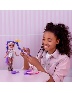 Vip Fashion Dolls HAILEY 2