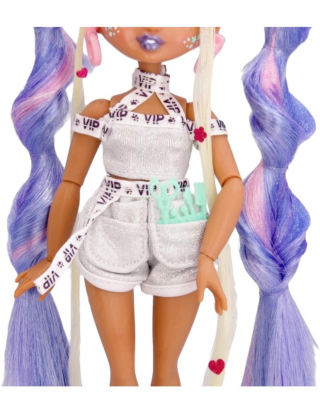 Vip Fashion Dolls HAILEY