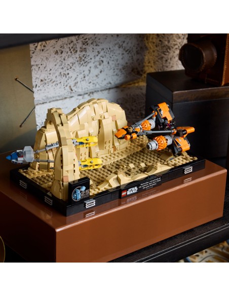 Lego Star Wars - Diorama Gara dei Sgusci su Mos Espa