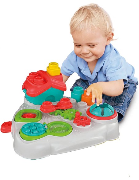 Clemmy sensory Table