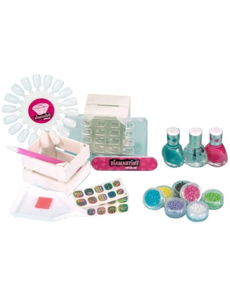 DIAMANTINY NAIL DESIGN