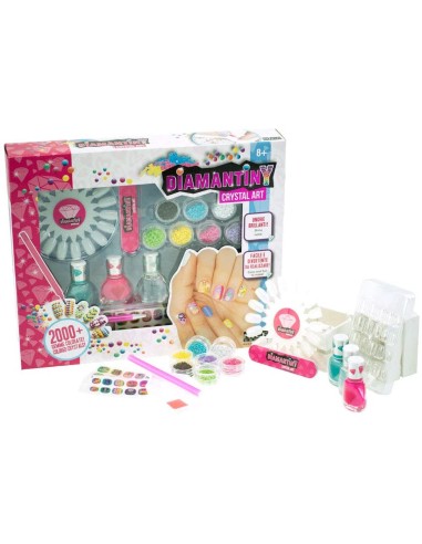 DIAMANTINY NAIL DESIGN