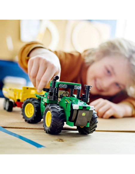 Lego Technic - John Deere 9620R 4WD Tractor