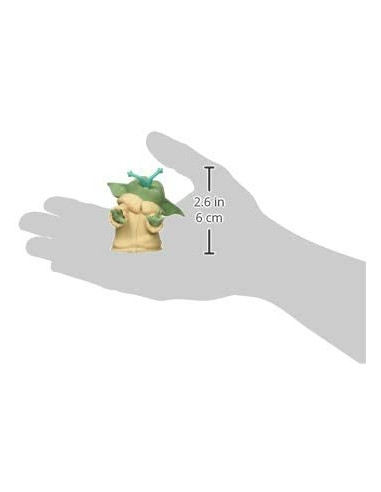 Star Wars Baby Yoda mangia una Rana